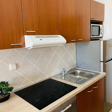 Mare Domus, 曼德雷